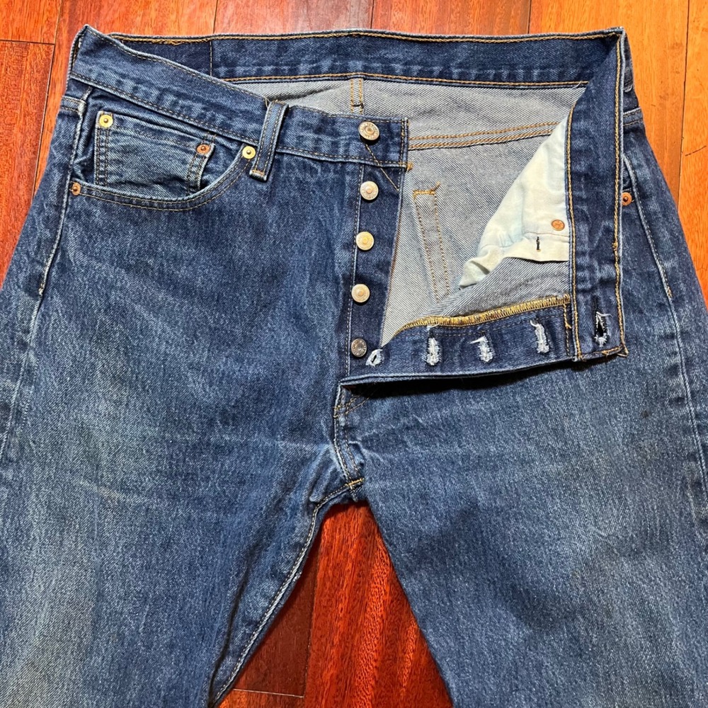 Levis Jeans Mens 34x36 (33x32) 501 Original Straight Fit Blue Medium Wash Grunge